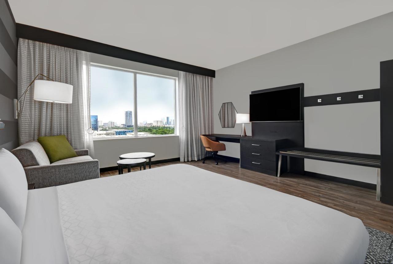 Holiday Inn Express - Houston - Galleria Area By Ihg Exterior photo