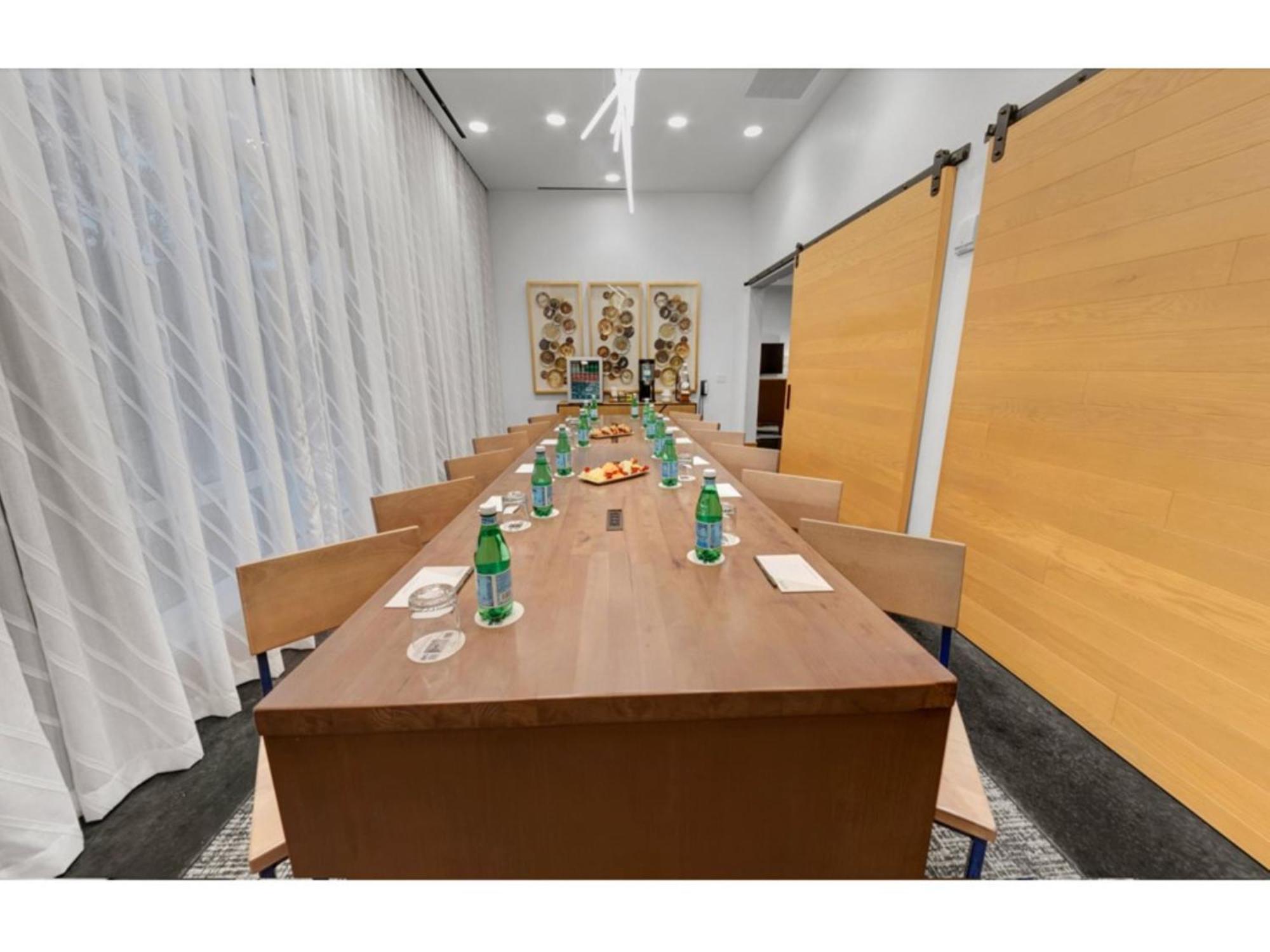 Holiday Inn Express - Houston - Galleria Area By Ihg Exterior photo