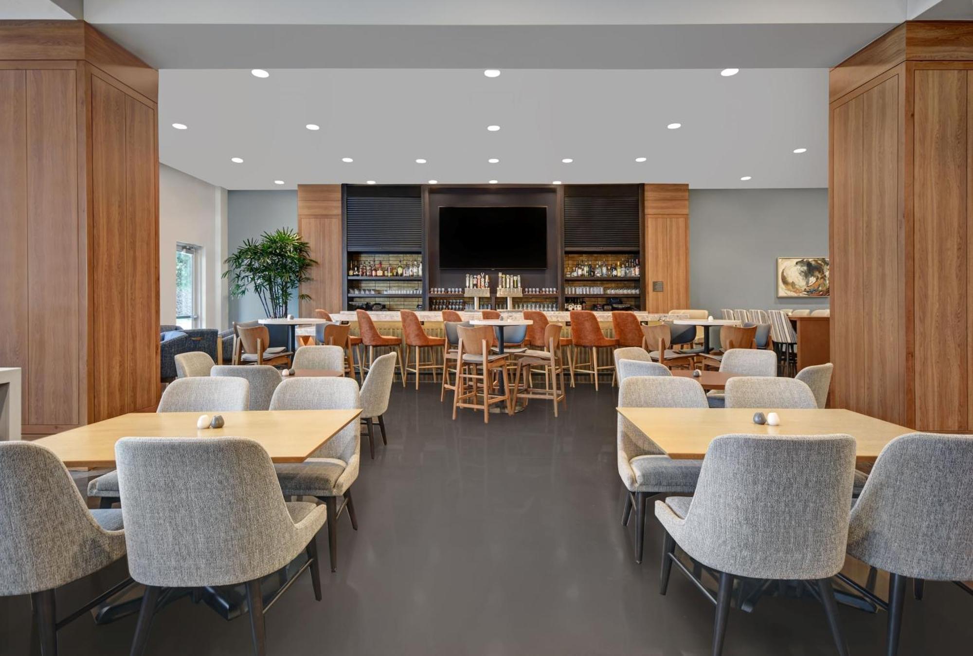 Holiday Inn Express - Houston - Galleria Area By Ihg Exterior photo